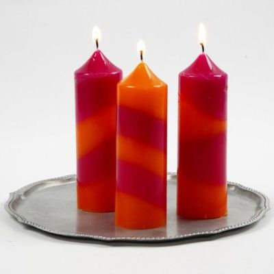 Raidalliset kynttilät