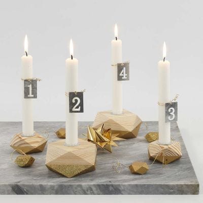 Puiset adventtikynttilänjalat